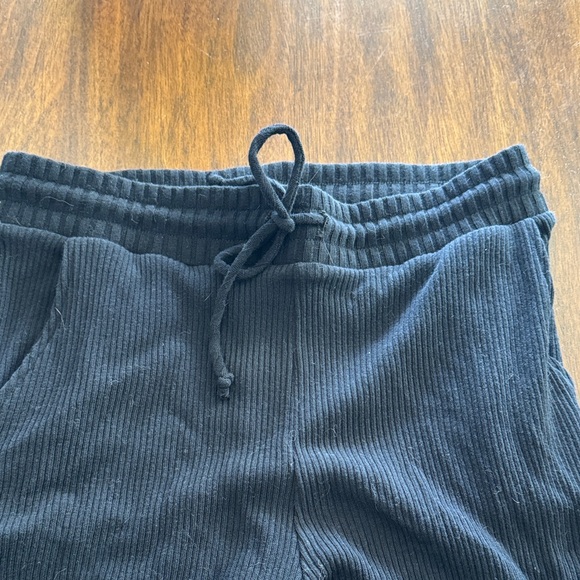 KBlack Ribbed Pants - Picture 3 of 3